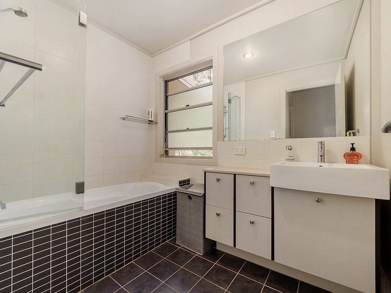 45 LANCASHIRE DRIVE, Mudgeeraba QLD 4213