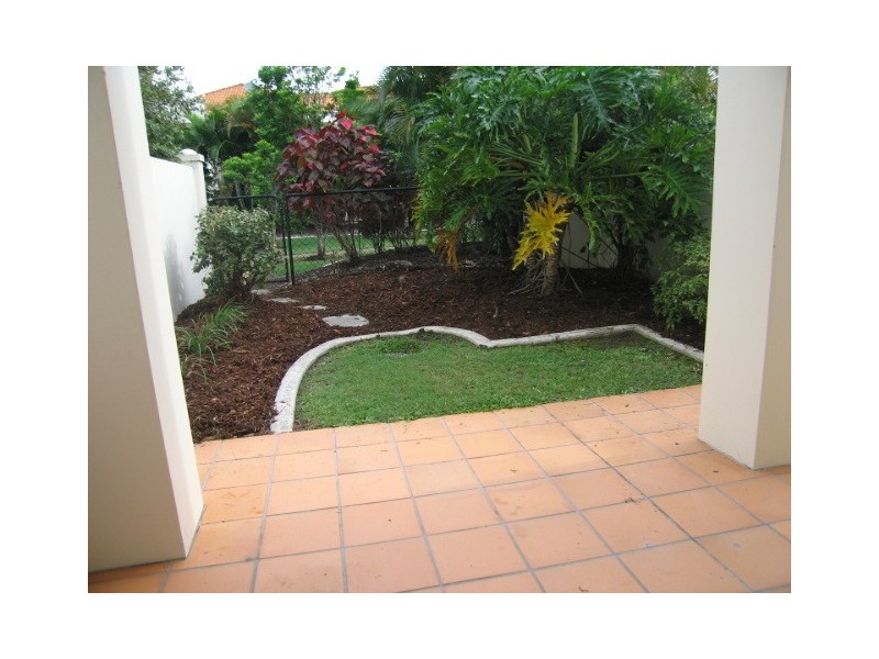 60  Caseys Rd, Hope Island QLD 4212