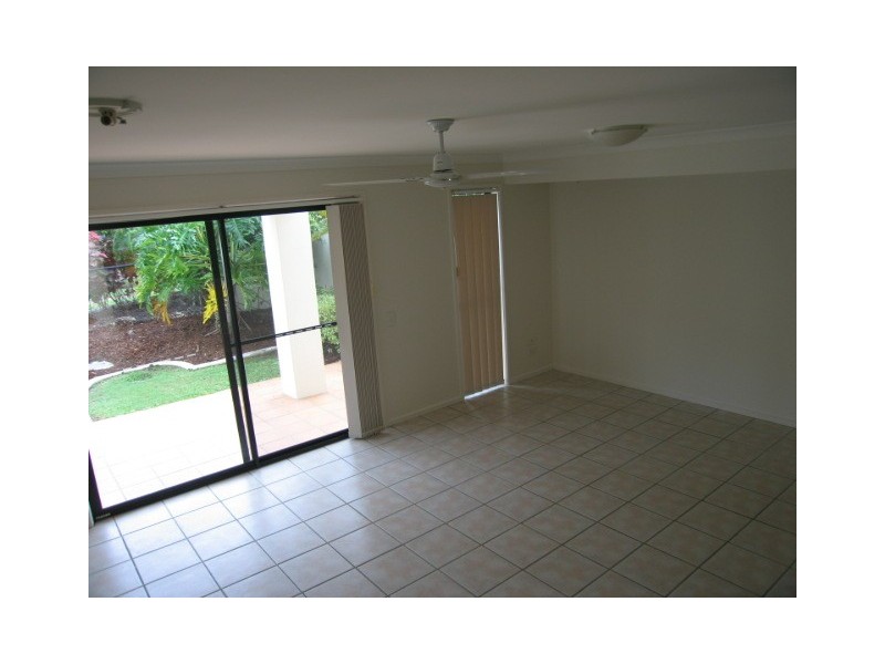 60  Caseys Rd, Hope Island QLD 4212