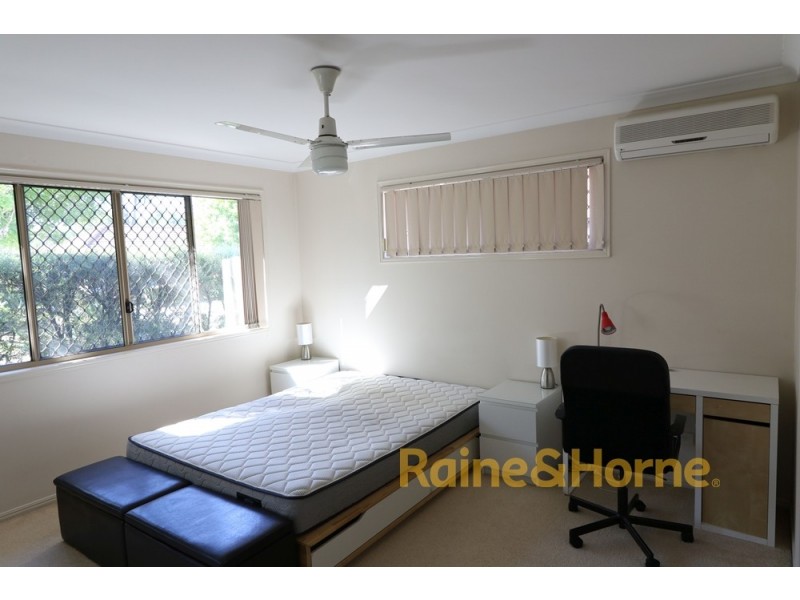 25 Buckingham Place, Eight Mile Plains QLD 4113