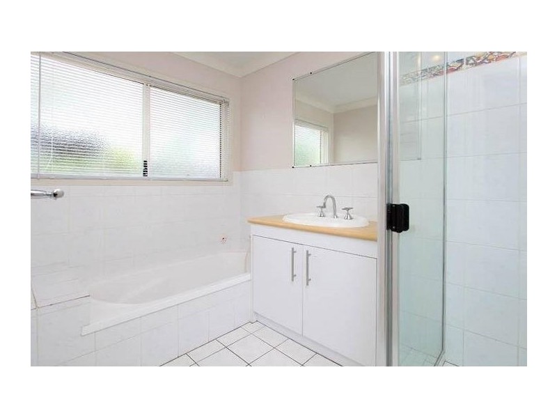 35 Kiriwina Street, Fig Tree Pocket QLD 4069