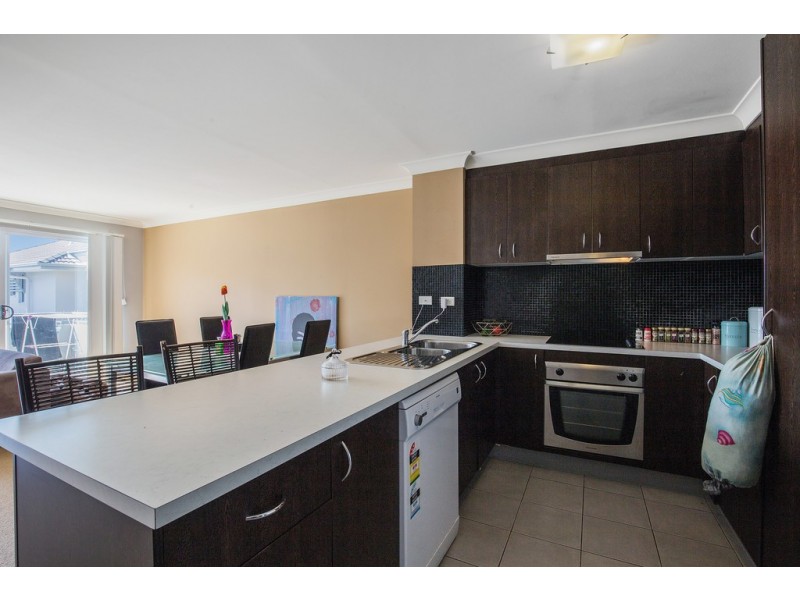 702/33 Clark street, Biggera Waters QLD 4216