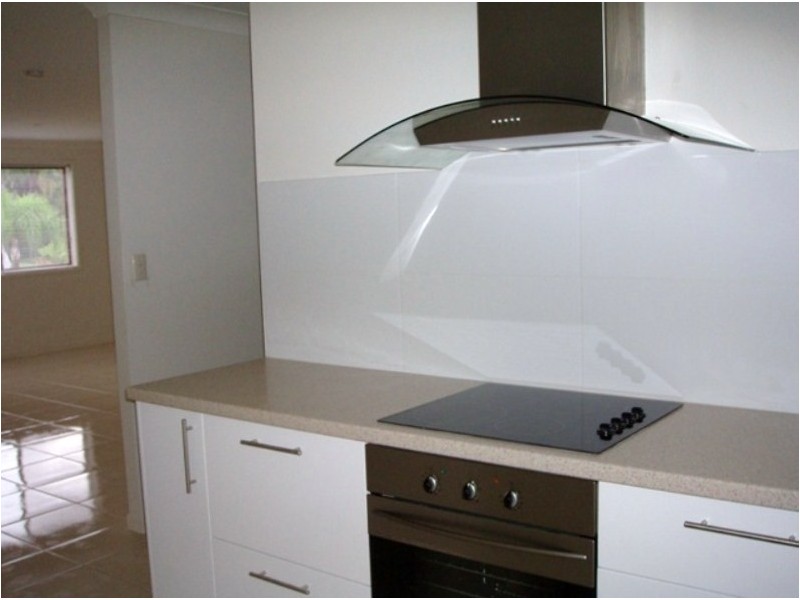 30 Alison Road, Carrara QLD 4211