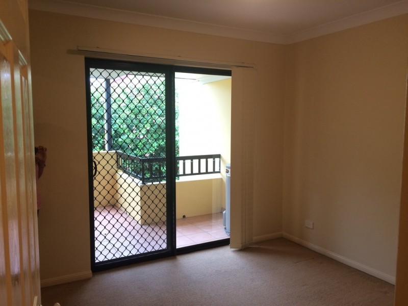 5/85-87 Victoria Terrace, Greenslopes QLD 4120