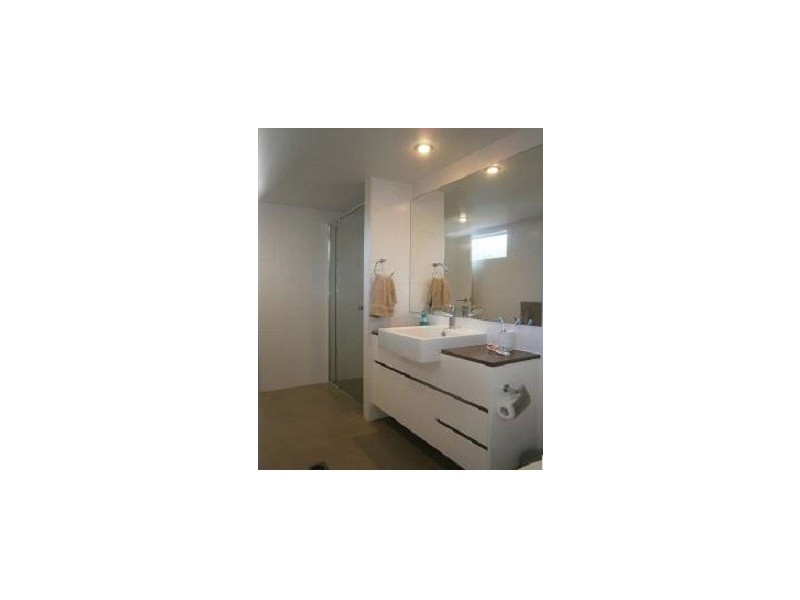 5/15 Walsh Street, Milton QLD 4064