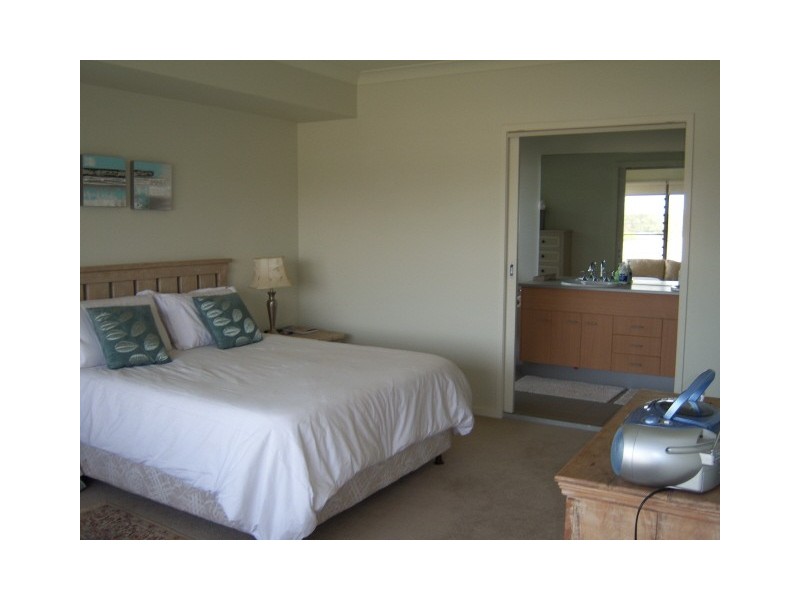 41 Mossvale Drive, Wakerley QLD 4154