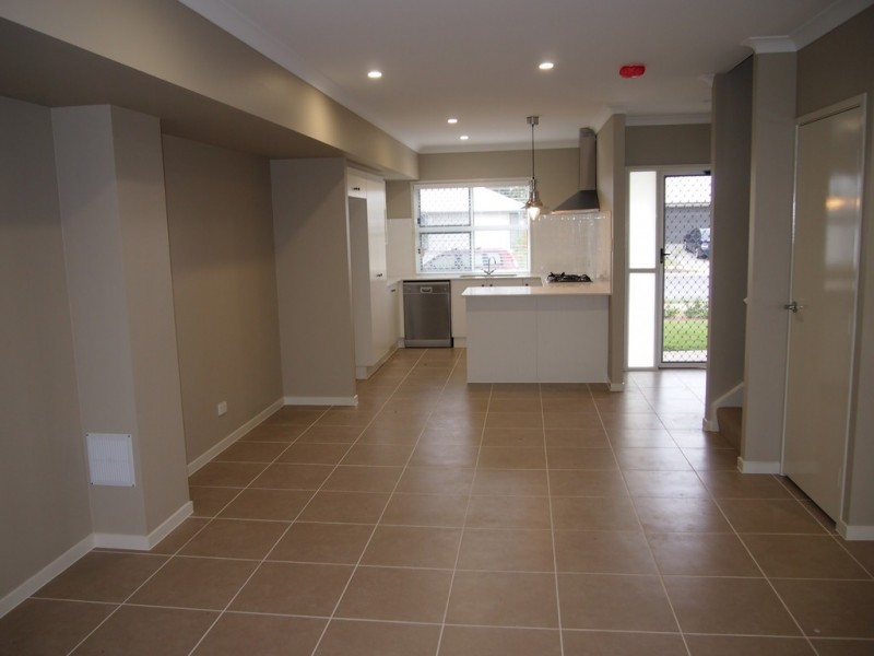 2/64 Mint Crescent, Griffin QLD 4503