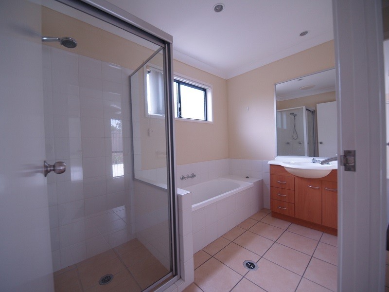 590 Pine Ridge Road, Coombabah QLD 4216