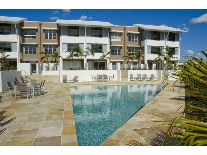 7/19 Lake Street, Varsity Lakes QLD 4227