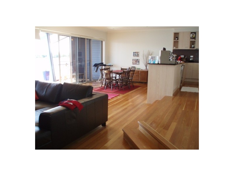 28/181 Lae Drive, Coombabah QLD 4216