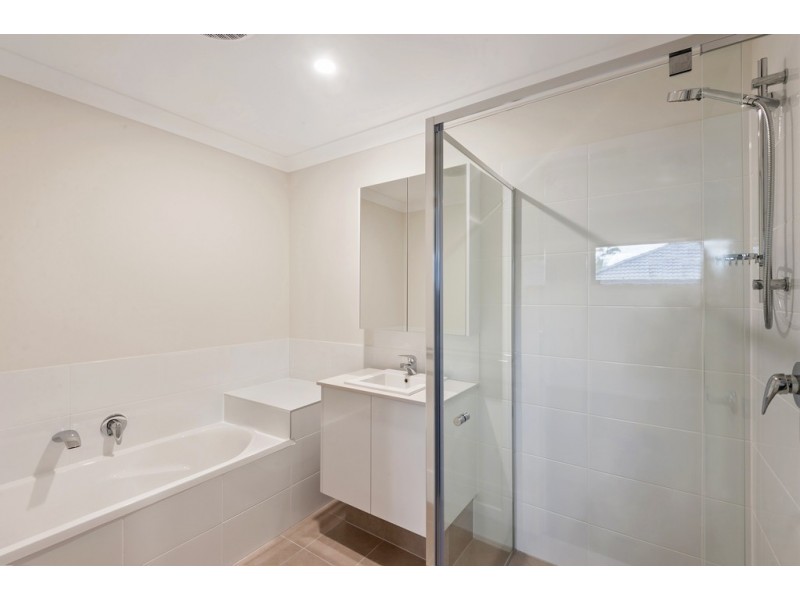 U1803/21 Springfield Parkway, Springfield Lakes QLD 4300