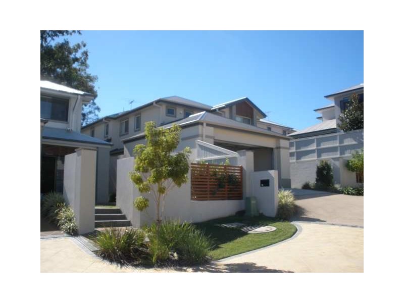 Mount Ommaney QLD 4074