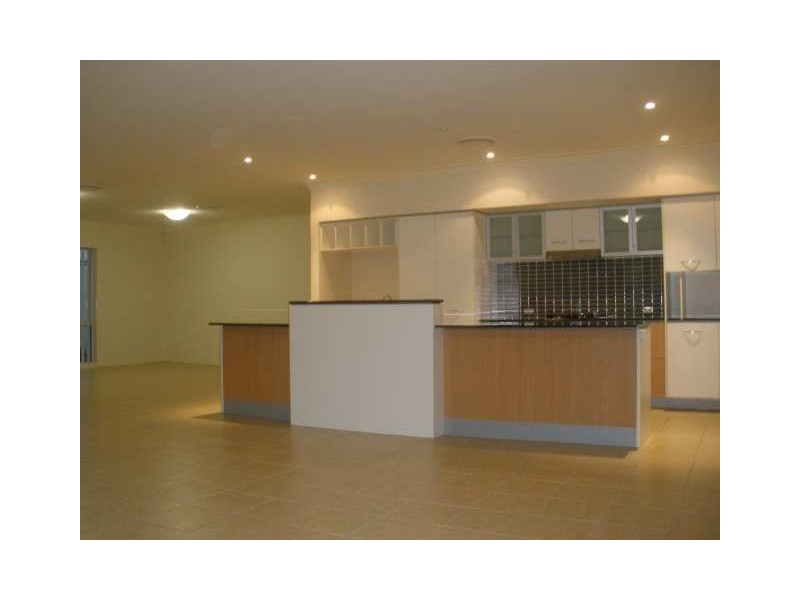 Mount Ommaney QLD 4074