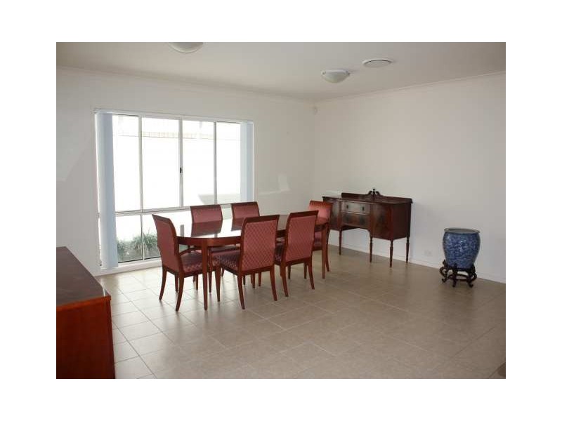 Mount Ommaney QLD 4074