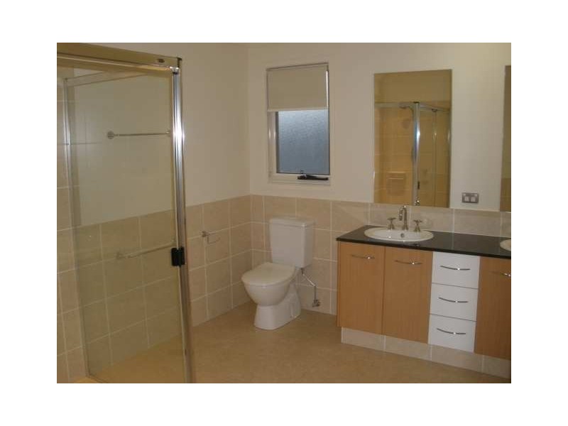 Mount Ommaney QLD 4074