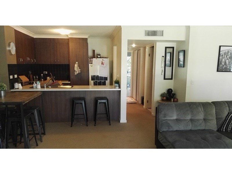1004/33 Clart street, Biggera Waters QLD 4216