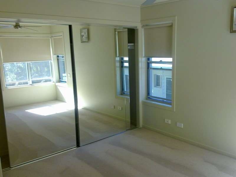UNIT 45 45 LANCASHIRE DRIVE, Mudgeeraba QLD 4213