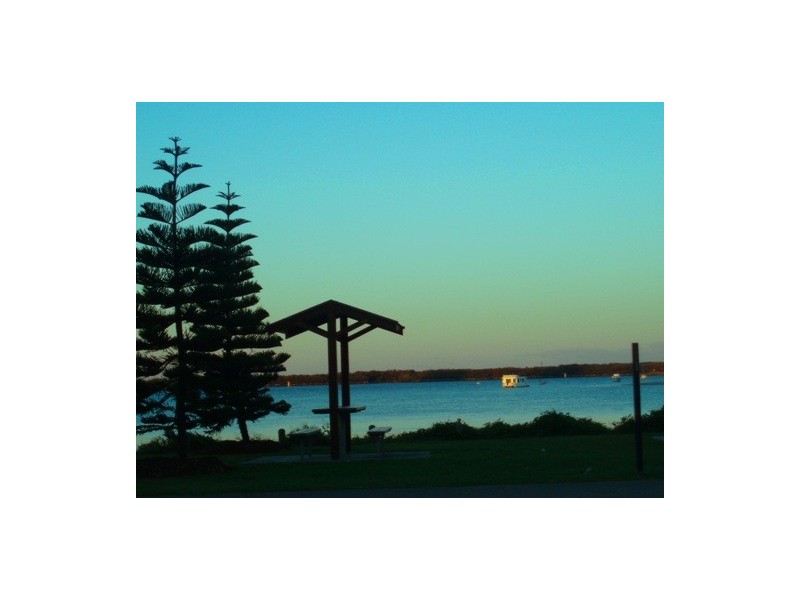 5/49  Back St, Biggera Waters QLD 4216