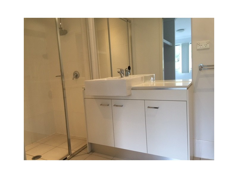 4 /60 Cowie Rd, Carseldine QLD 4034