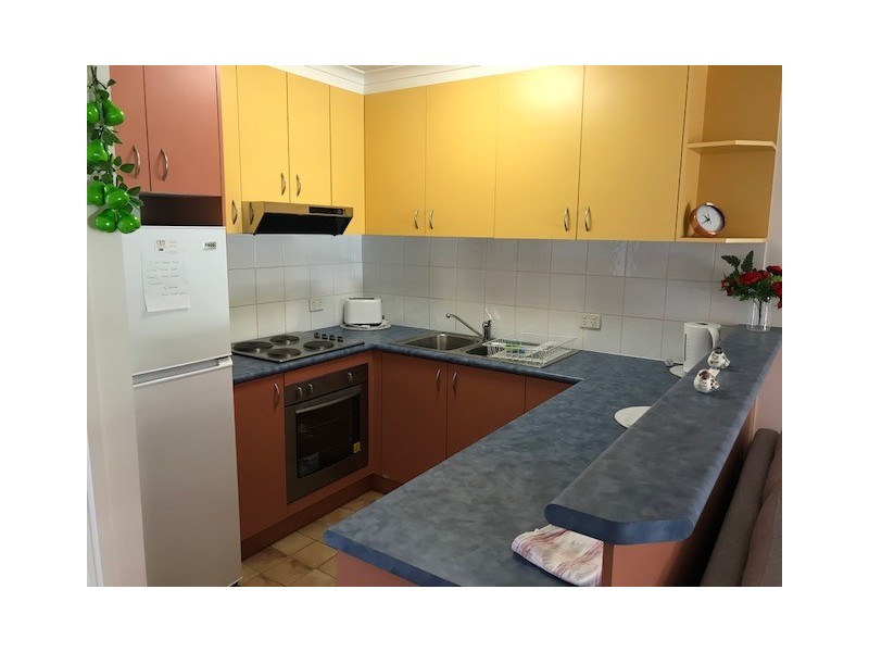 38 Enderley Ave, Surfers Paradise QLD 4217