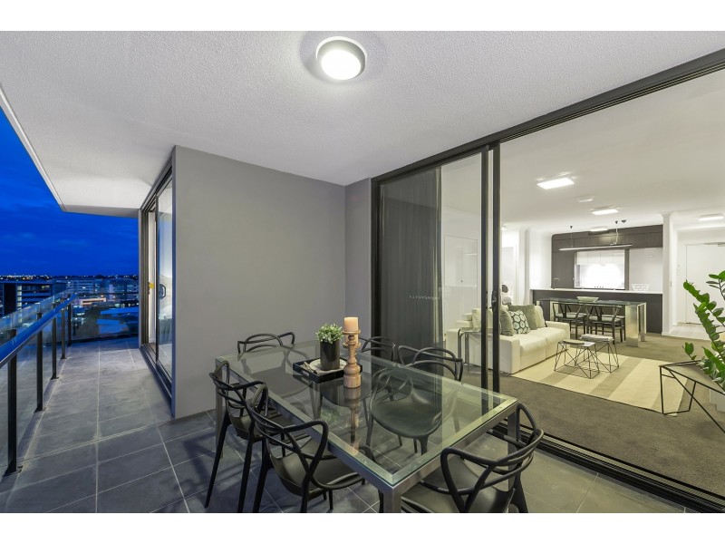 408 / 59 latham st, Chermside QLD 4032