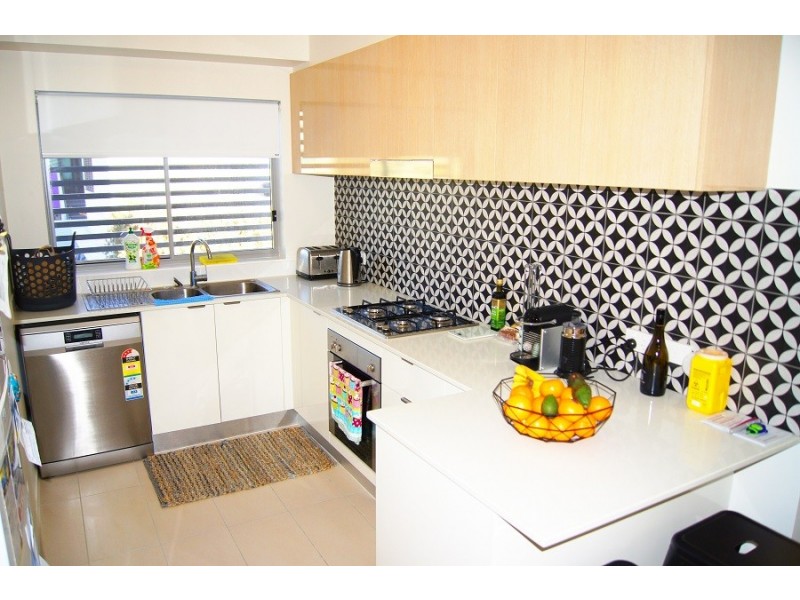 23/19 Talbot Street, Coorparoo QLD 4151