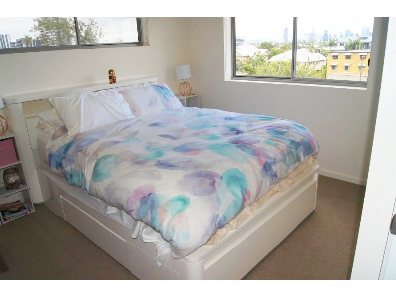 23/19 Talbot Street, Coorparoo QLD 4151