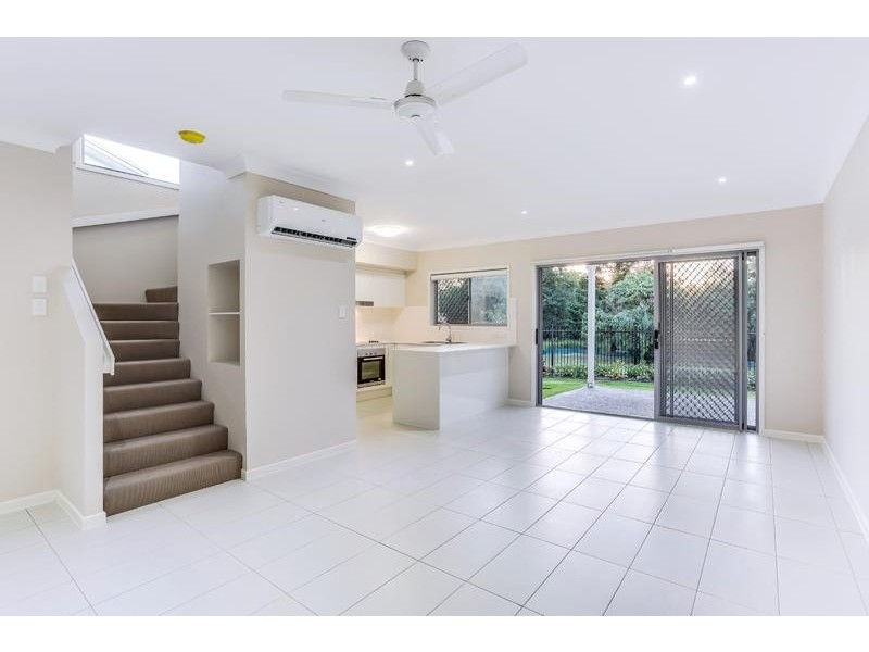 37/111 Leitchs Rd, Albany Creek QLD 4035