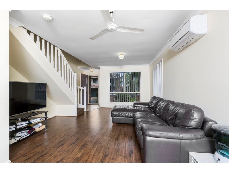 90 Oakleaf Street, Eight Mile Plains QLD 4113