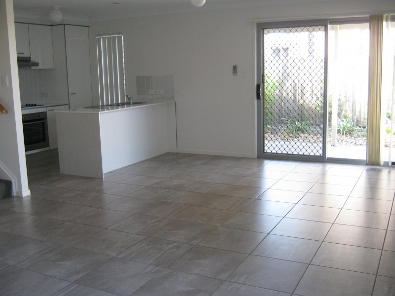 24/2 LAVENDER DRIVE, Griffin QLD 4503