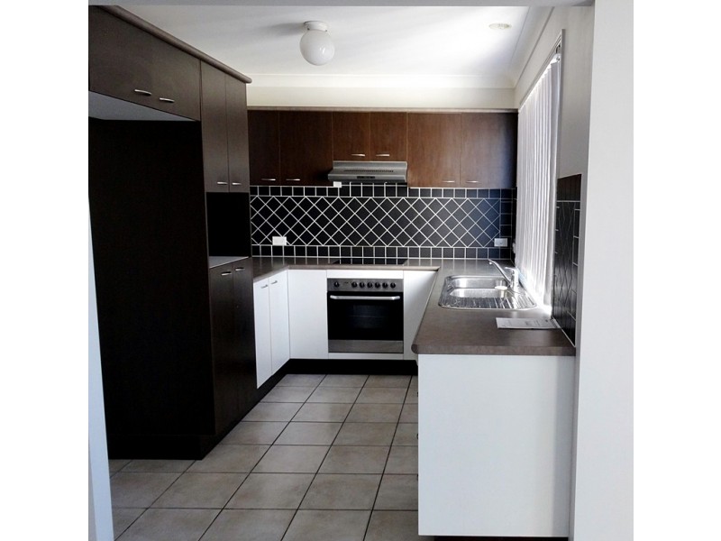 11 Federation Street, Wynnum West QLD 4178