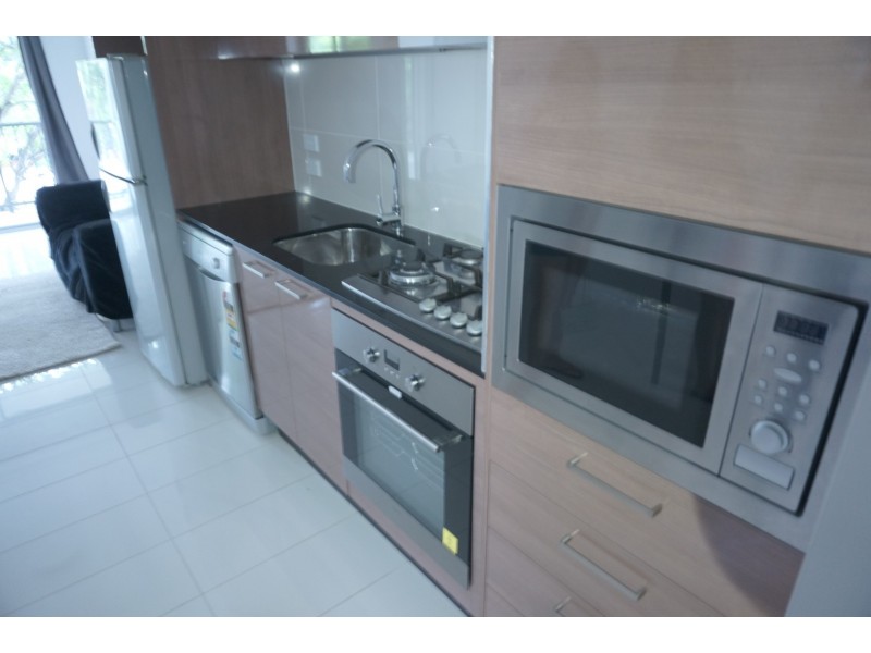 4/63 Sisley street, St Lucia QLD 4067