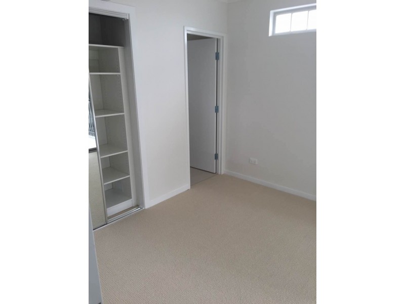 4/63 Sisley street, St Lucia QLD 4067