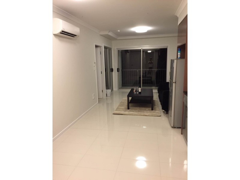 4/63 Sisley street, St Lucia QLD 4067