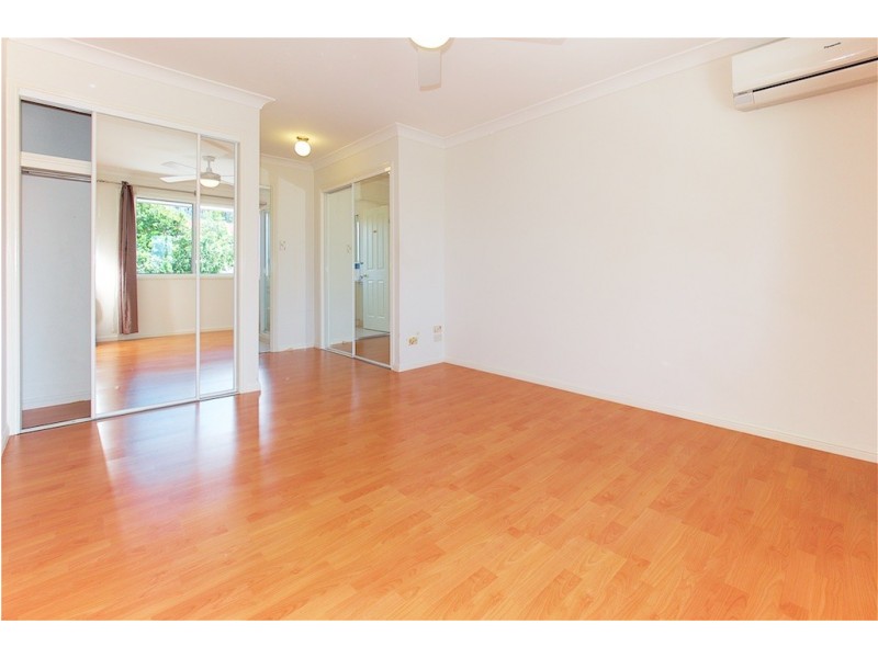 34/100 Bordeaux st, Eight Mile Plains QLD 4113