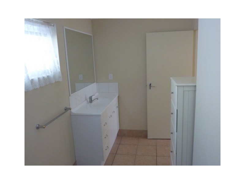 4/10 Madang Crescent, Runaway Bay QLD 4216