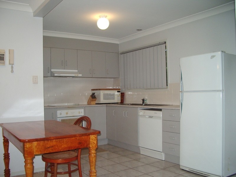 12/121 Golden Avenue, Calamvale QLD 4116