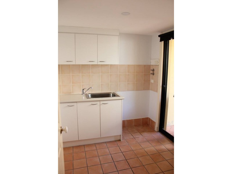 13/18 ALTANDI ST, Sunnybank QLD 4109