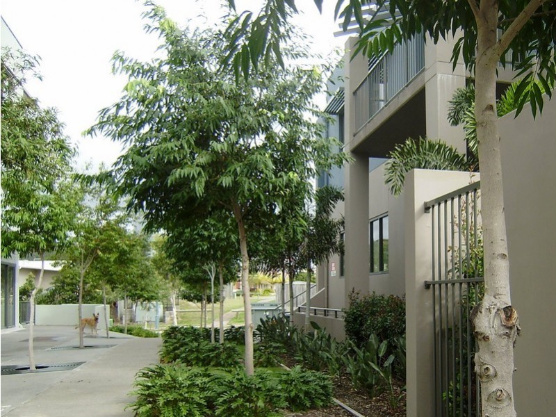 E6/2 Acacia Court, Robina QLD 4226