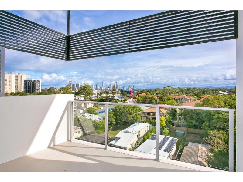 11 Andrews St, Southport QLD 4215