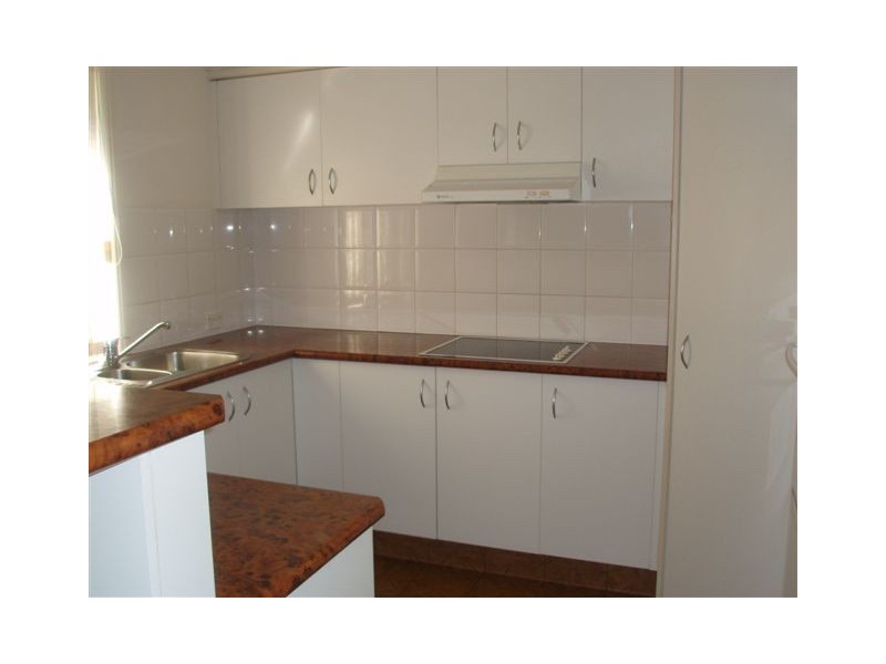 2-10 Unit 2 Lakeland Villas, Merrimac QLD 4226