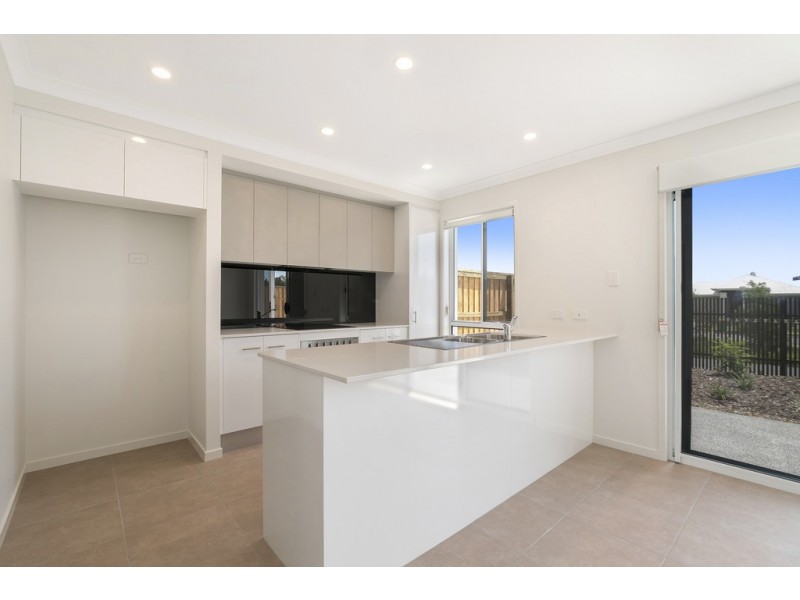 370 Gainsborough Drive, Upper Coomera QLD 4209