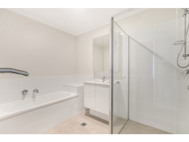 370 Gainsborough Drive, Upper Coomera QLD 4209
