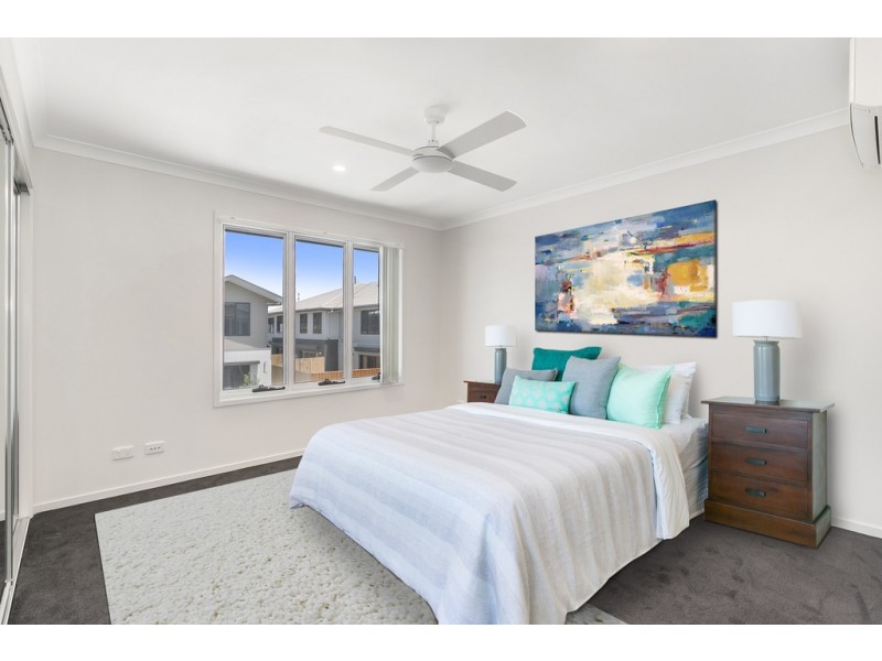 370 Gainsborough Drive, Upper Coomera QLD 4209