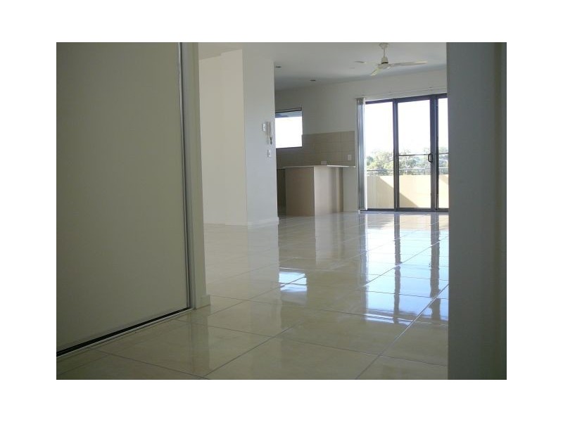 H3/2 Acacia Court, Robina QLD 4226