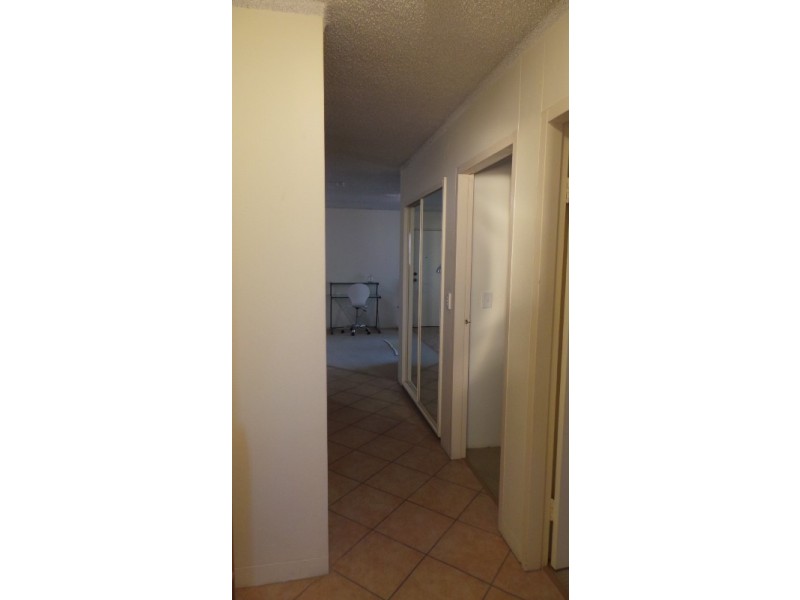 15 72 MARINE PARADE, Southport QLD 4215