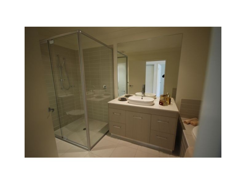 124/2 Inland Drive, Tugun QLD 4224