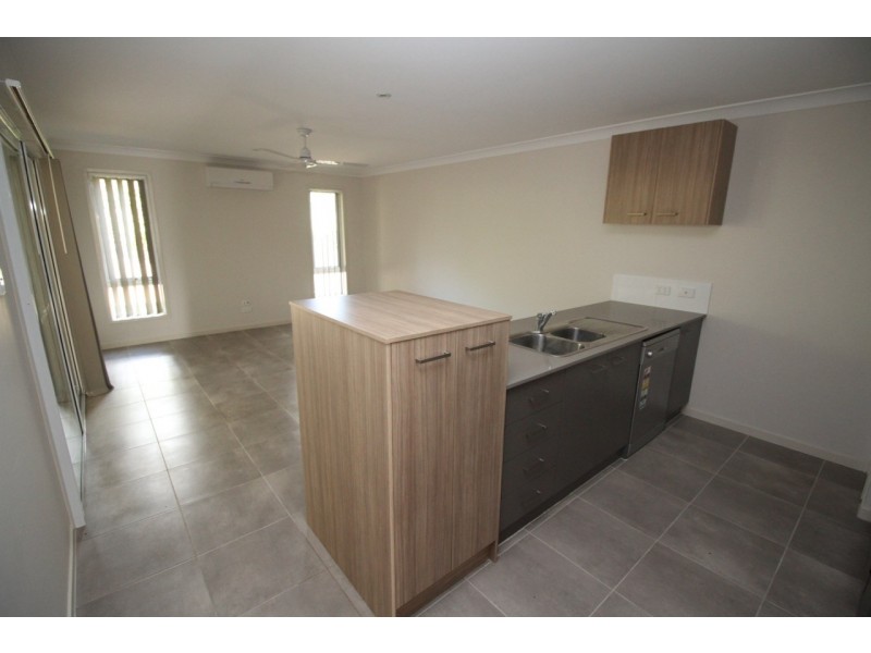 256 Bloomfield Street, Cleveland QLD 4163