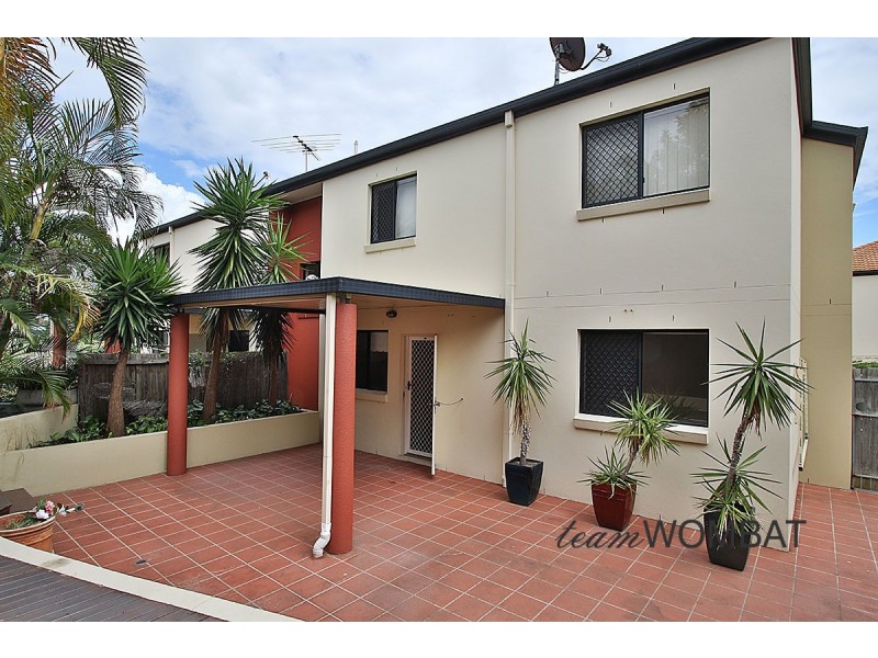 15 Dansie Street, Greenslopes QLD 4120