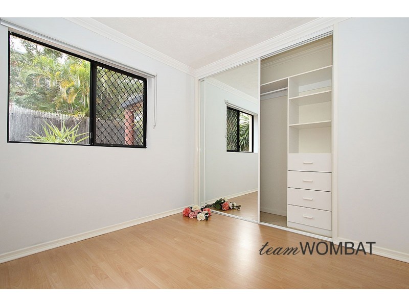 15 Dansie Street, Greenslopes QLD 4120